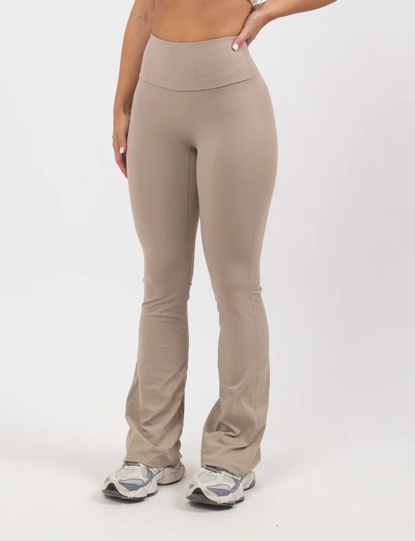 Leila dark beige push up trapez tajice