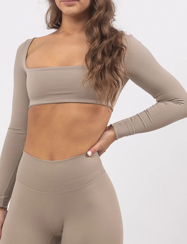 Leila dark beige top na dug rukav