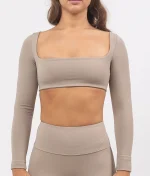 Leila dark beige top na dug rukav 4