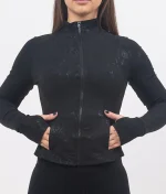 Iris black jaknica 3