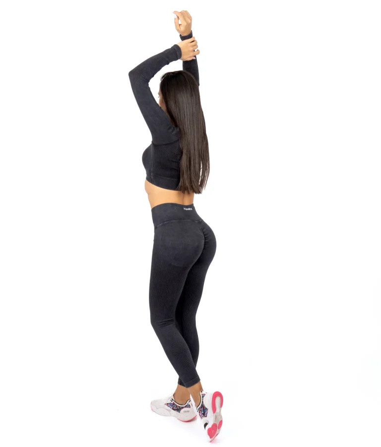 Cozy black set with long sleeve top