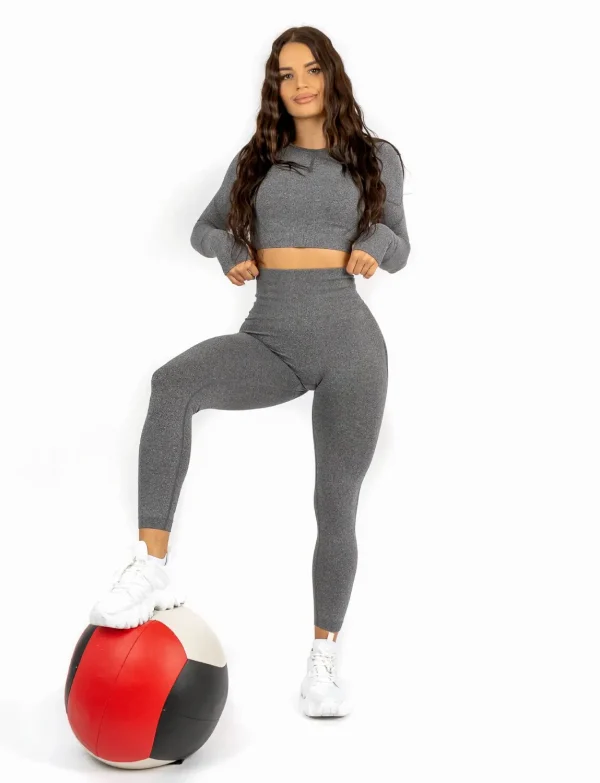 Aurora dark gray komplet sa topom na dug rukav