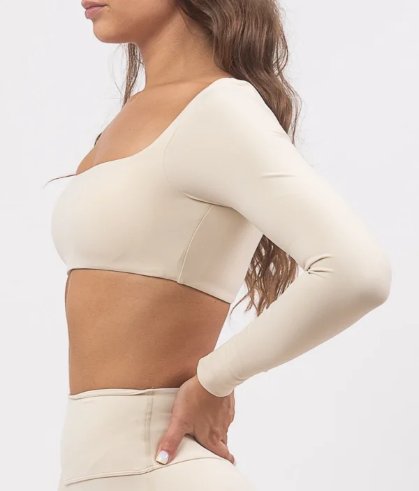 Leila beige top na dug rukav 2 1